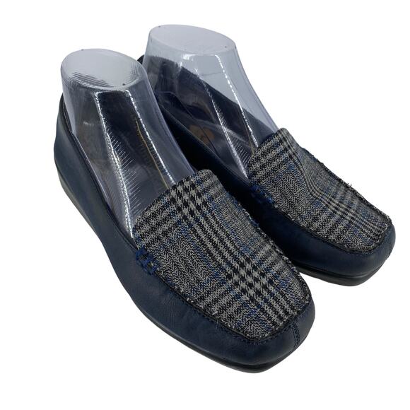 A2 AEROSOLES 7.5 W StitchNTurn Gondola Loafers Slip-On Plaid Comfort Academia - Picture 1 of 10
